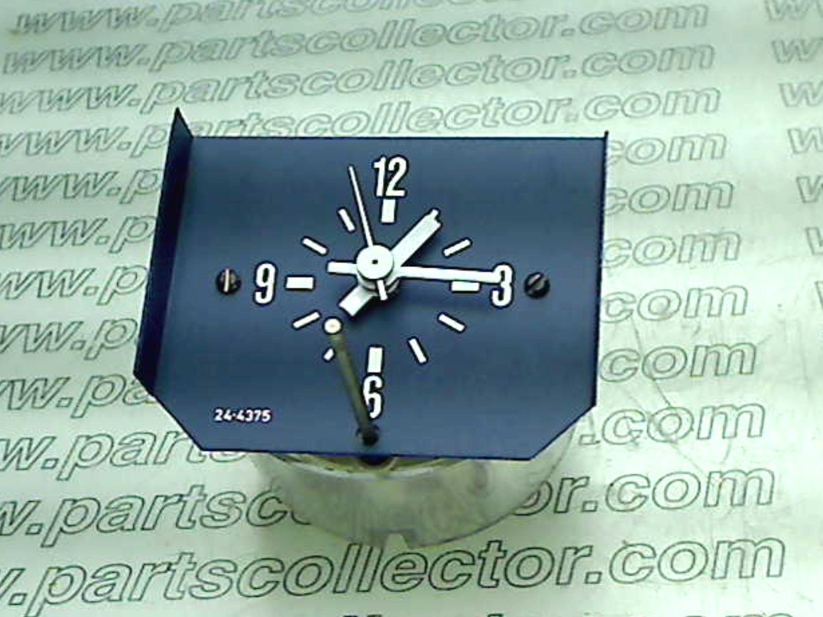 QUARTZ CLOCK